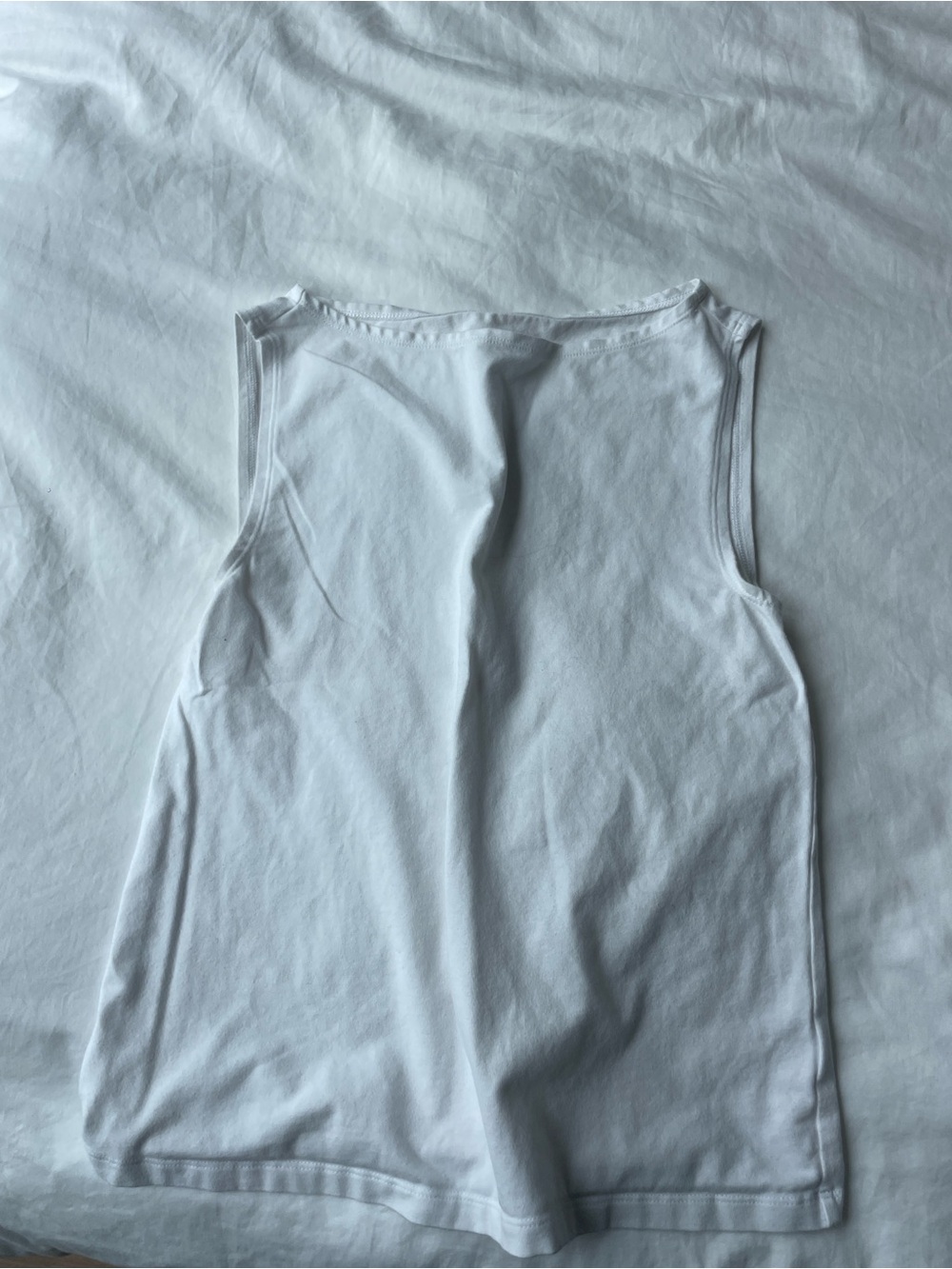 GAP White Sleeveless Tank Top